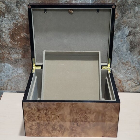 Lacquered Burl Walnut Veneer High Gloss Finish Memorial Keepsake Box - Picture 7 of 16